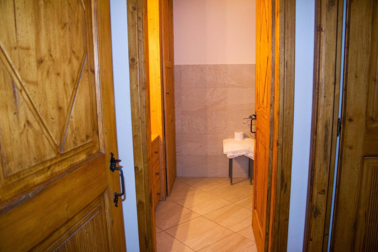 Maison Carrel Elegant 8 Breuil-Cervinia Bagian luar foto