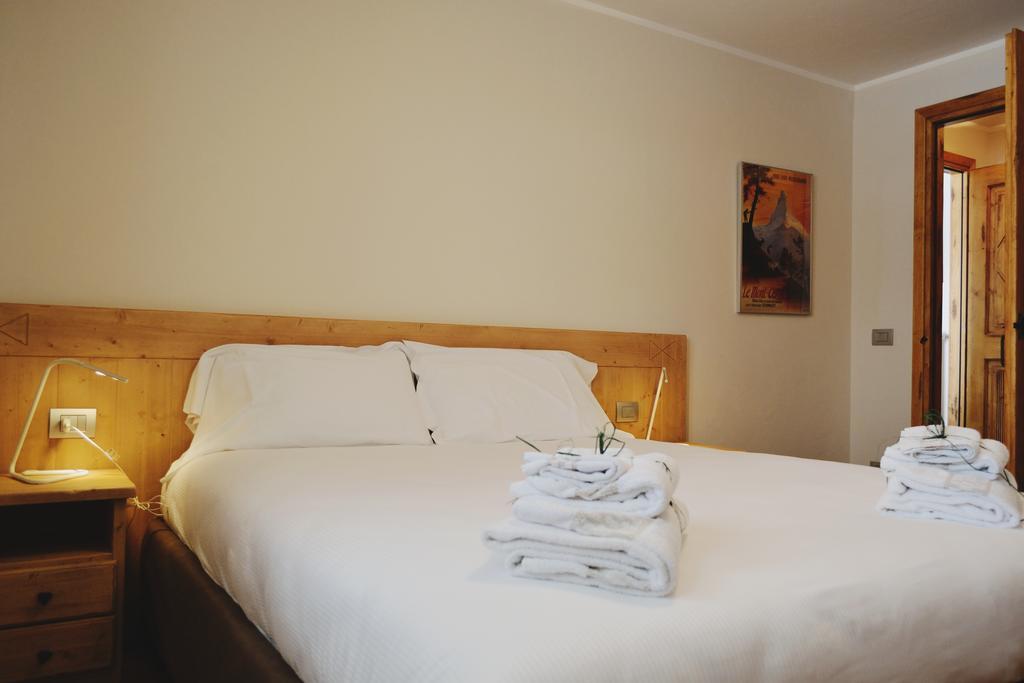 Maison Carrel Elegant 8 Breuil-Cervinia Bagian luar foto