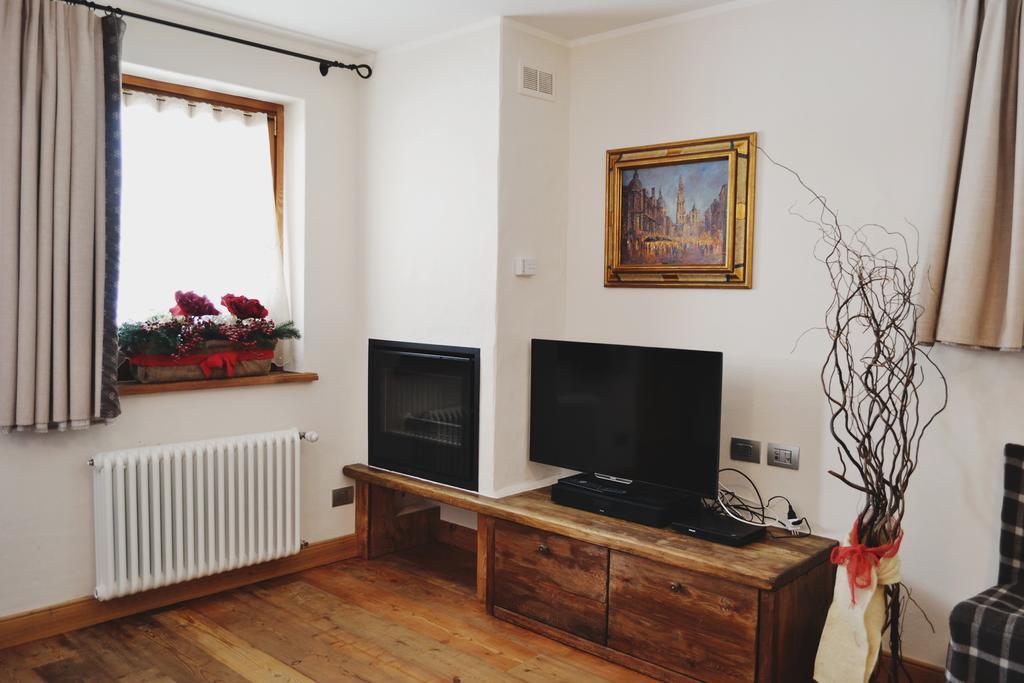 Maison Carrel Elegant 8 Breuil-Cervinia Bagian luar foto